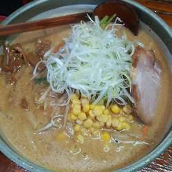 味噌ラーメン(714円)