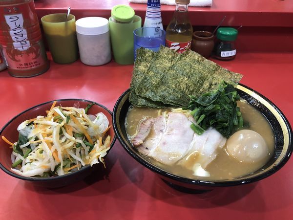 「ラーメン＋野菜畑＋たまご」@家系総本山 ラーメン吉村家の写真