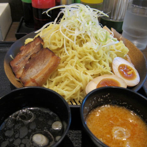 「メガざるつけ麺 800円（メガ 700g）」@中華そば いちやの写真