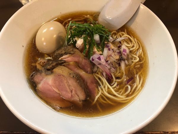 「冷やし煮干しソバ」@鶏こく中華 すず喜の写真