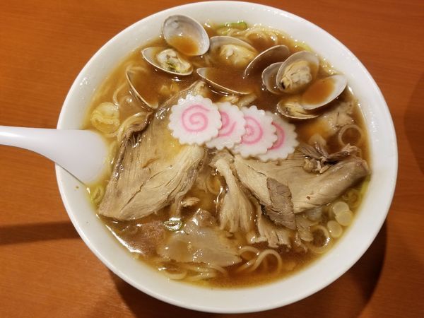 「あさり醤油(特大)+ヤキメシ(1/2)」@末廣ラーメン本舗 高田馬場分店の写真