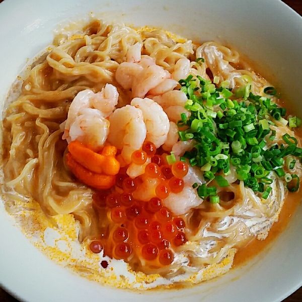 「冷やし中華 洋風海老のビスク仕立て ¥1200」@らーめん・つけめん 八角の写真