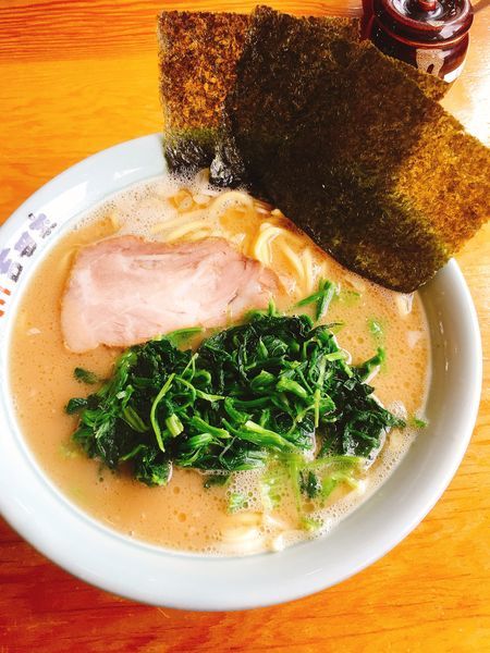 「らーめん ほうれん草増」@横浜らーめん 吉田家の写真