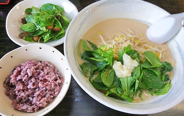 「塩麹サービスセット1100（セットは小ライス＋ミニサラダ」@KENJUキッチンの写真