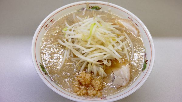 「普通盛¥700／にんにく¥0」@ラーメン 神田店の写真