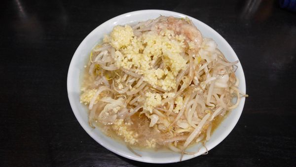 「醤油（太麺）¥800／ニンニク¥0」@麺屋のスたの写真