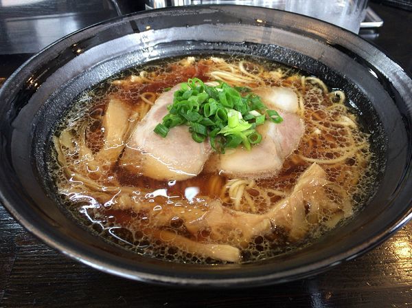 「正油らーめん（700円）」@麺や 笑 ～Sho～の写真