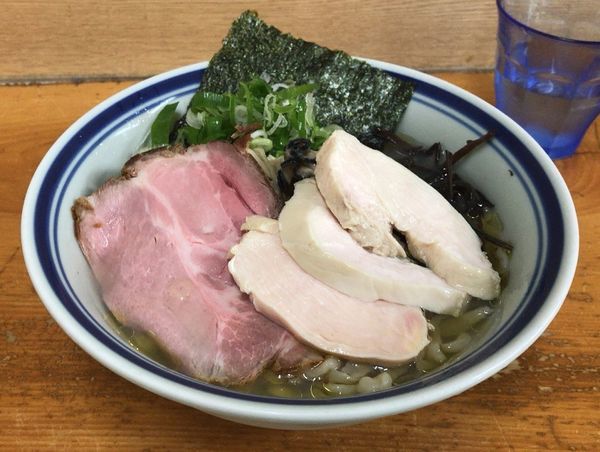 「鶏塩貝汁冷やしラーメン(限定)＋肉めし(900円＋200円)」@口樂の写真