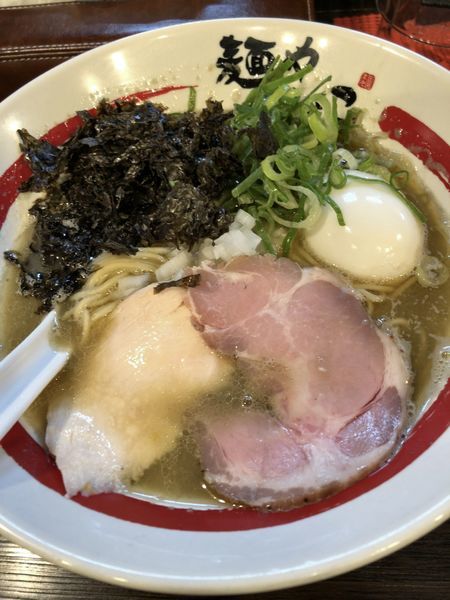 「味玉追い煮干しそば ¥900」@麺や でこの写真