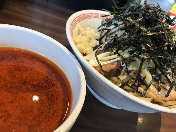 「冷やし肉盛りつけそば 850円」@ラーメンビリー 多賀城店の写真