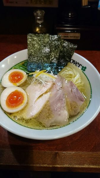 「特製塩らあめん」@らあめんCloverの写真