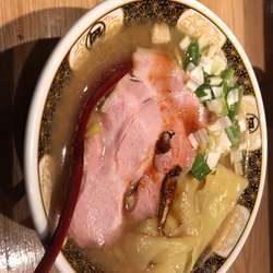 すごい煮干しラーメン