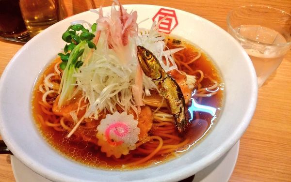 「冷やし煮干し 中華そば・醤油」@百年本舗 秋葉原総本店の写真