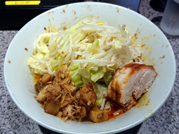 「辛い汁なしそば」@ラーメン宮郎の写真