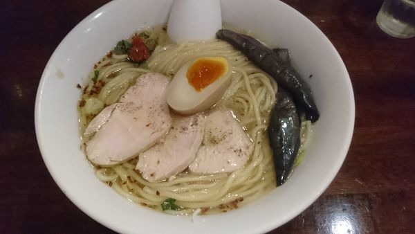 「【限定】鶏の冷た～い塩らはっ！￥1020円」@ラハメン ヤマンの写真