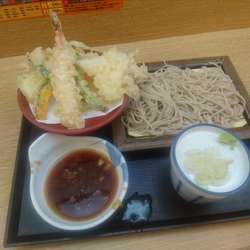 天ぷらそば ６５０円