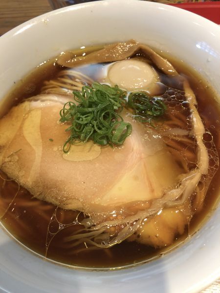 「味玉醤油ラーメン ¥850」@ラーメン屋 トイ・ボックスの写真
