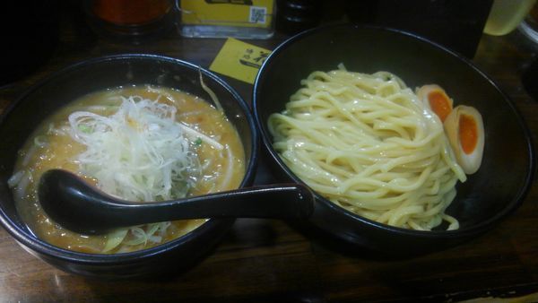 「味噌つけ麺　トッピング味玉」@麺処 花田 池袋店の写真