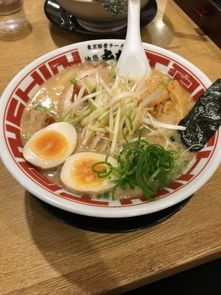 「東京豚骨らーめん」@屯ちん 新宿店の写真