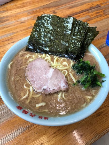 「大盛り  海苔   濃いめかため」@六角家 本店の写真