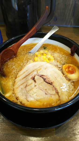 「特味噌背脂多目麺半分胡桃抜き」@味噌ラーメン専門店 日月堂 三郷店の写真