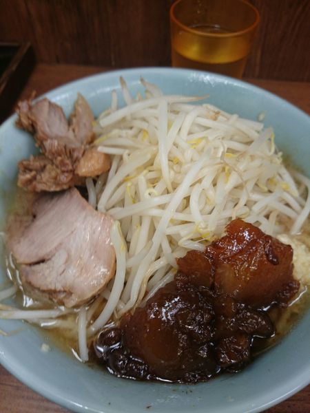 「ラーメン　700円」@ラーメン二郎 池袋東口店の写真