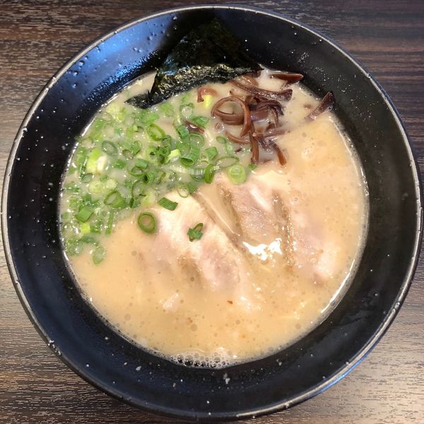 「豊潤とんこつ ラーメン (680円)」@Bchラーメンの写真