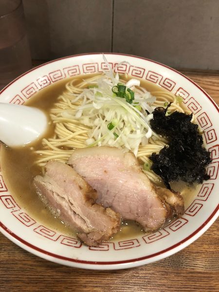 「煮干しそば 790円( 中盛り」@煮干中華そば専門 煮干丸の写真