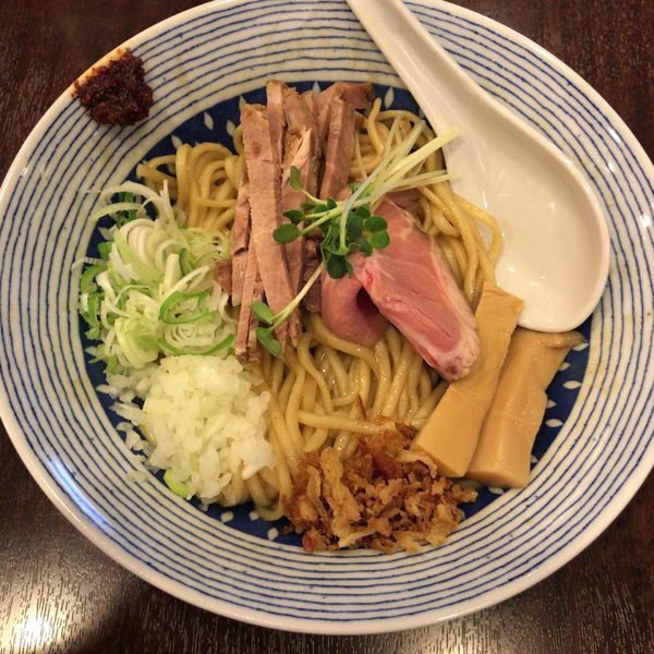 「赤鶏油のまぜ麺 780円」@麺場ニ寅 川越店の写真