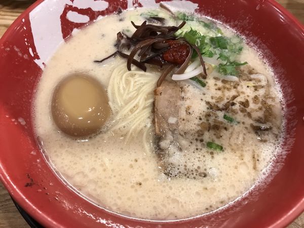 「牛骨煮卵」@ラーメン まこと屋 福島総本店の写真