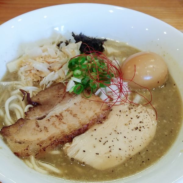 「濃厚ラーメン 塩」@麺魂 39の写真