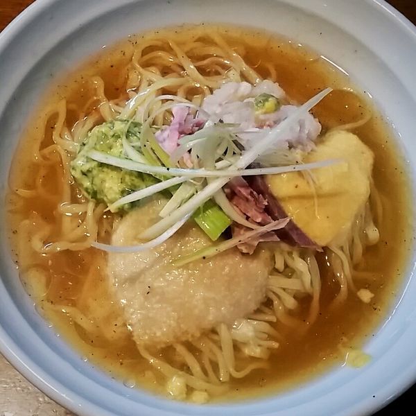 「【数量限定】鰹出汁冷やしラーメン ９００円」@はりけんラーメンの写真