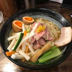 煮玉子冷やし煮干しラーメン