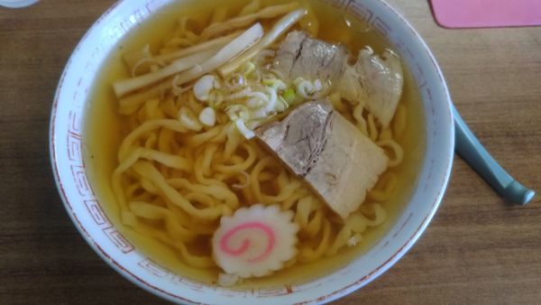 「極太手打ちラーメン 570円」@食堂なまえの写真