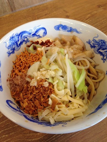 「まぜそば 680円」@ジャンクガレッジ 東大宮店の写真