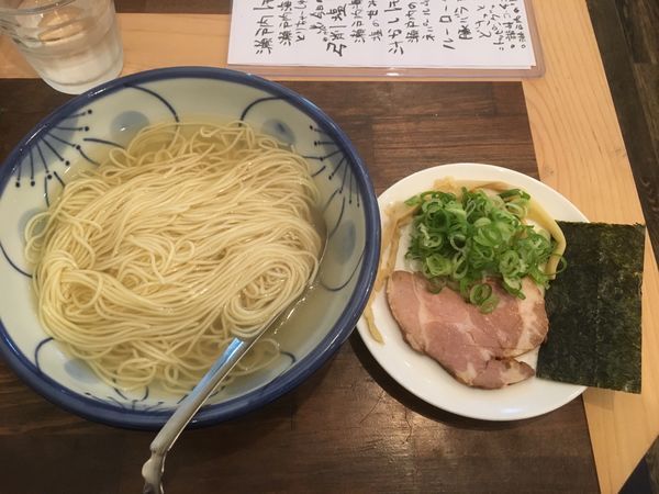 「弓削（ゆげ）塩らーめん850円」@ねいろ屋 神保町店の写真