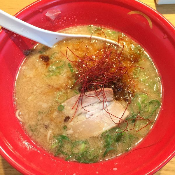 「赤 中辛 半麺」@TOKYO豚骨BASE MADE by 博多一風堂 ペリエ海浜幕張店の写真