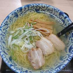 塩ラーメン大盛（750円）