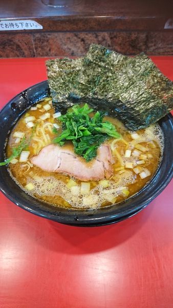 「ラーメン中盛り 820円」@環2家の写真