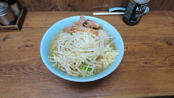 「ラーメン700+味玉100」@ラーメン二郎 池袋東口店の写真