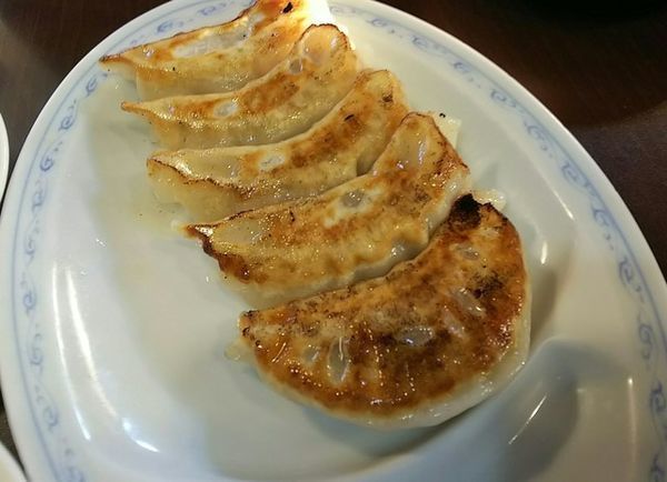 「手にぎり焼餃子五個400円」@竹林坊の写真