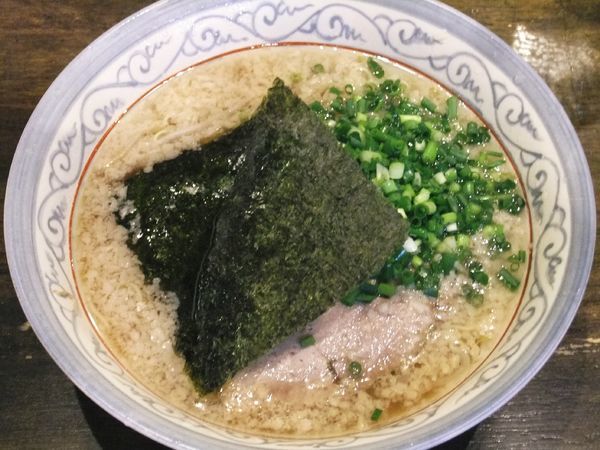 「らーめん（700円）」@らーめん にんにくや 小平店の写真