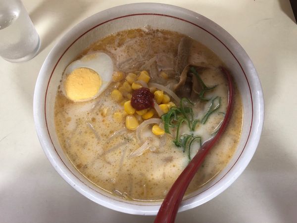「白みそらーめん」@手打ラーメン 暖宝の写真
