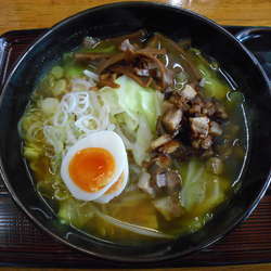 らあめん　カレー味(塩)