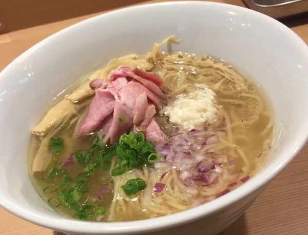 「らぁ麺800円」@らぁ麺 鳳仙花の写真