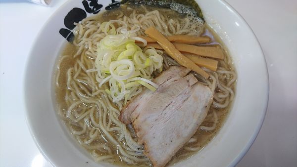 「鶏煮干塩中華」@麺屋にぼすけ 美郷店の写真