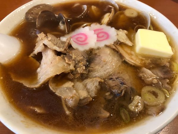 「あさりバター醤油そば」@末廣ラーメン本舗 高田馬場分店の写真