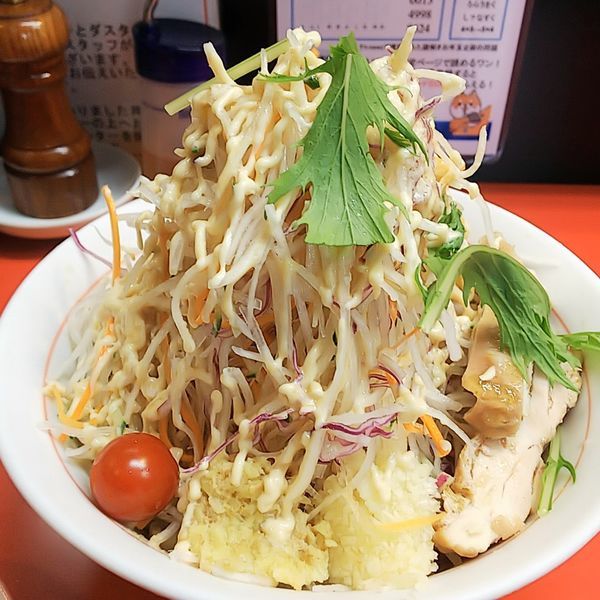 「【期間限定】冷やし中華（普通）カラメ以外全マシ」@千里眼の写真