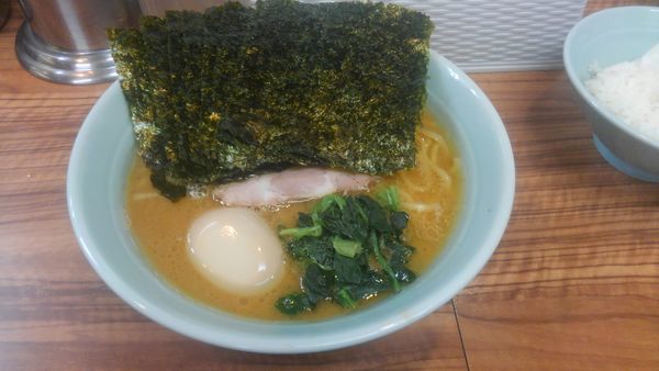 「味玉ラーメン　並」@横浜ラーメン 武蔵家 板橋店の写真