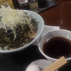 火山の肉そば（限定）